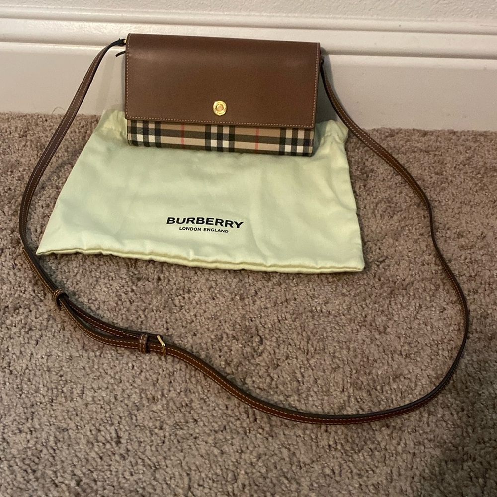 Burberry Hannah Check Leather Crossbody Wallet